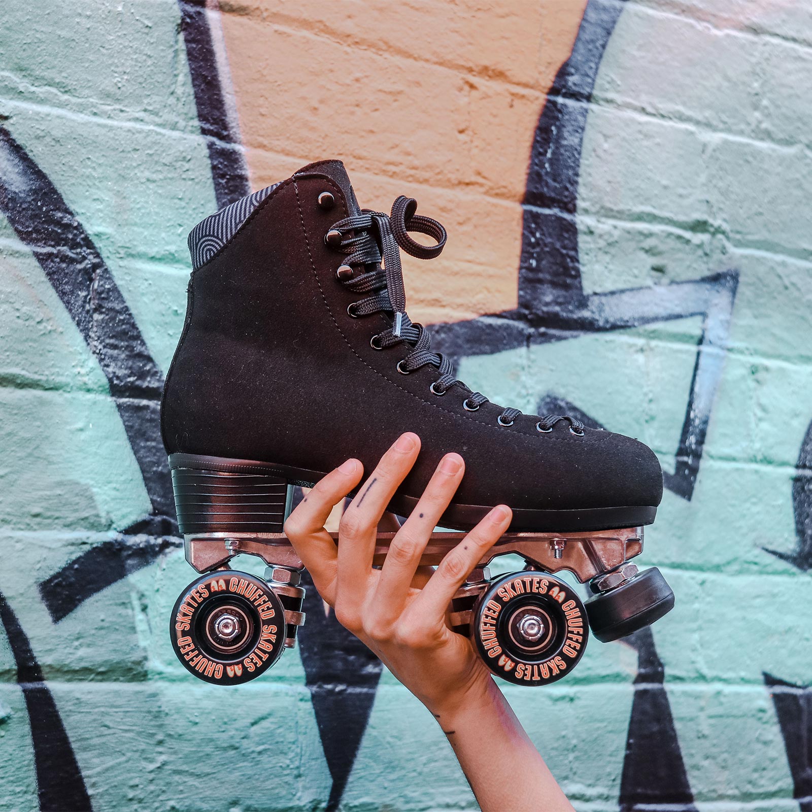 Chuffed Wanderer Roller Skates / Vegan Black