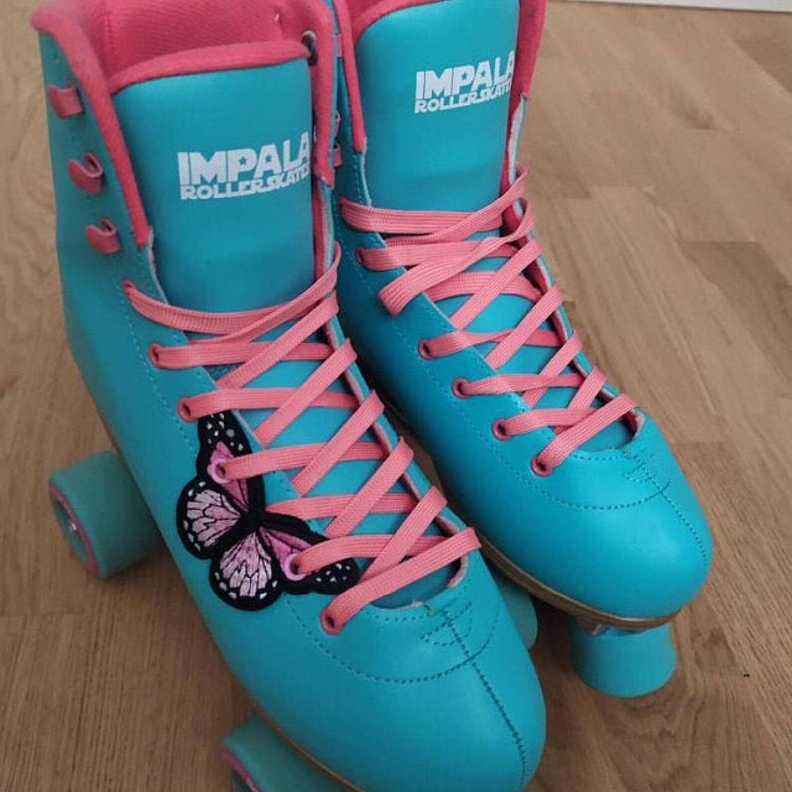 Elsies Embroidered Butterfly (Pair) / Pink