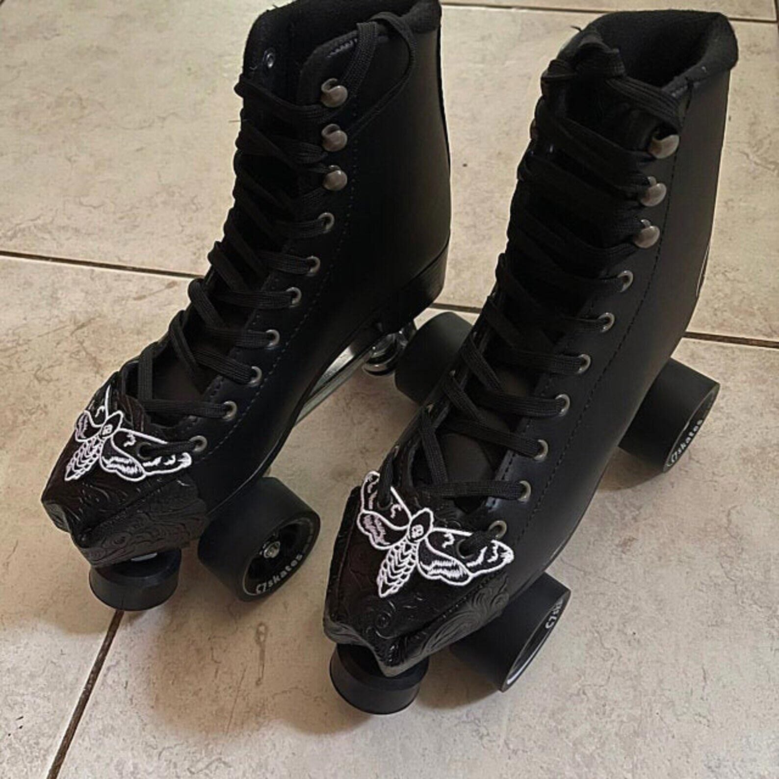 Elsies Embroidered Skate Accessories (Single) / Moth