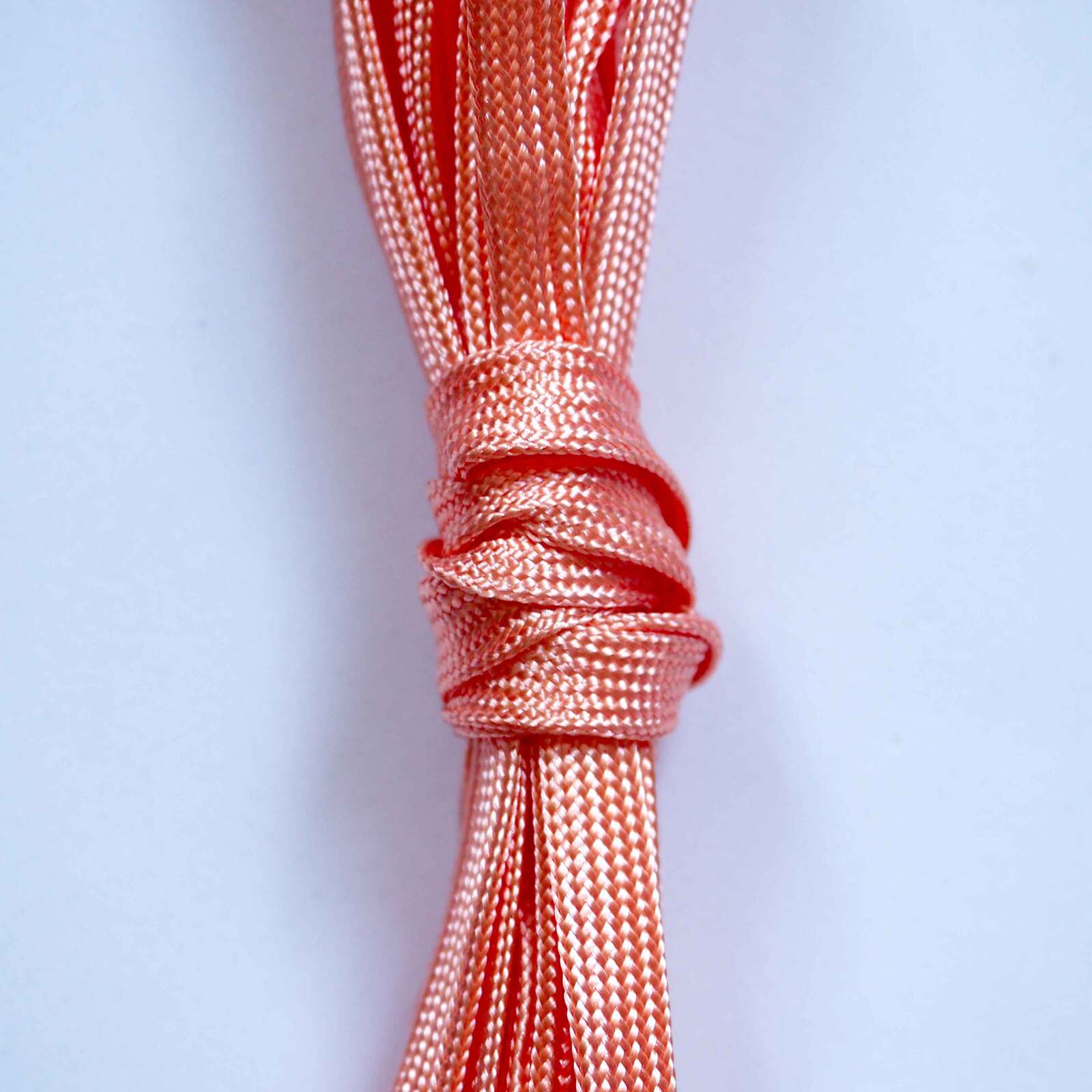 Moxi Laces / Peach