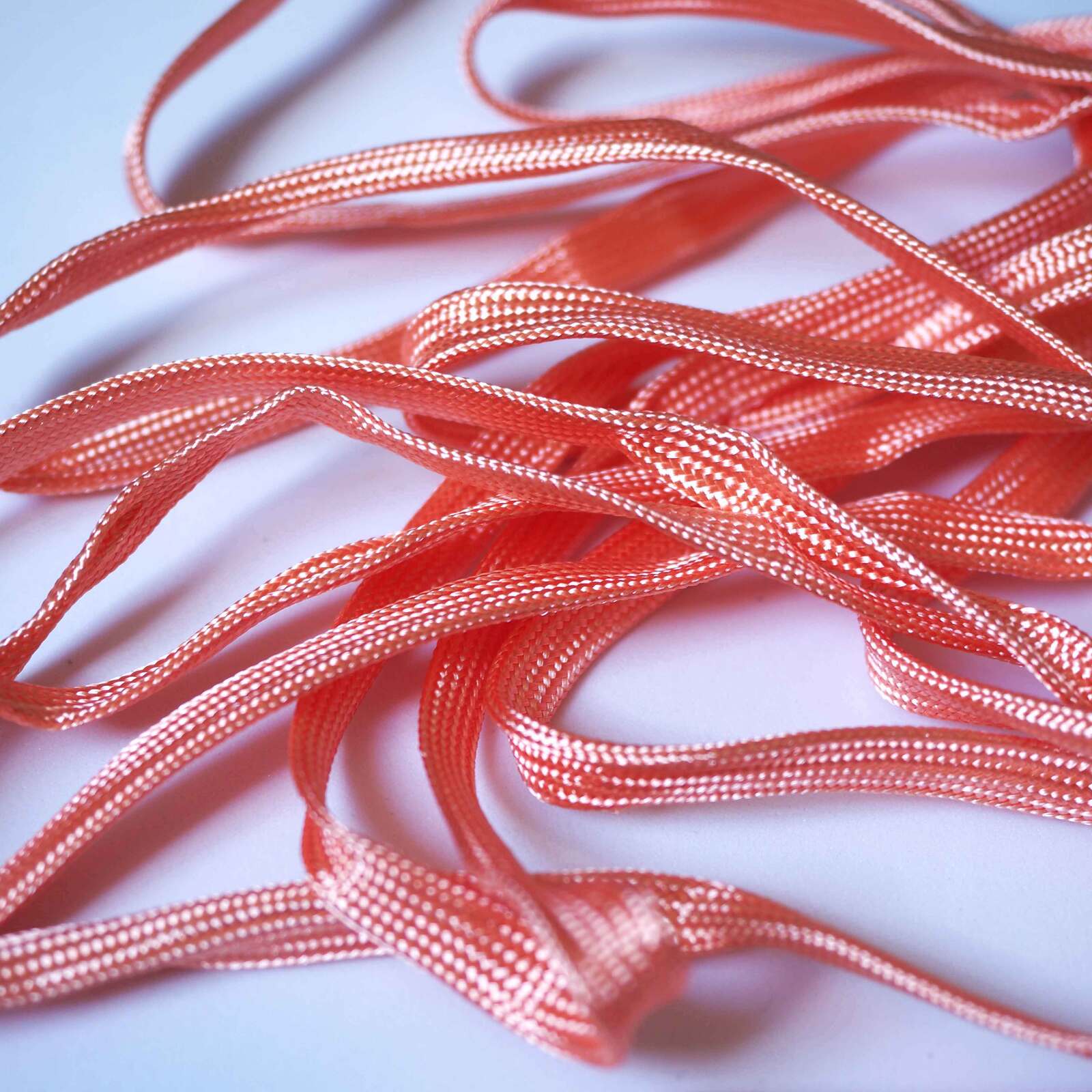 Moxi Laces / Peach
